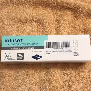 ialuset Hylauronic Acid Cream